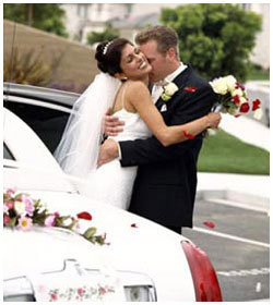 white wedding limousine in Chicago